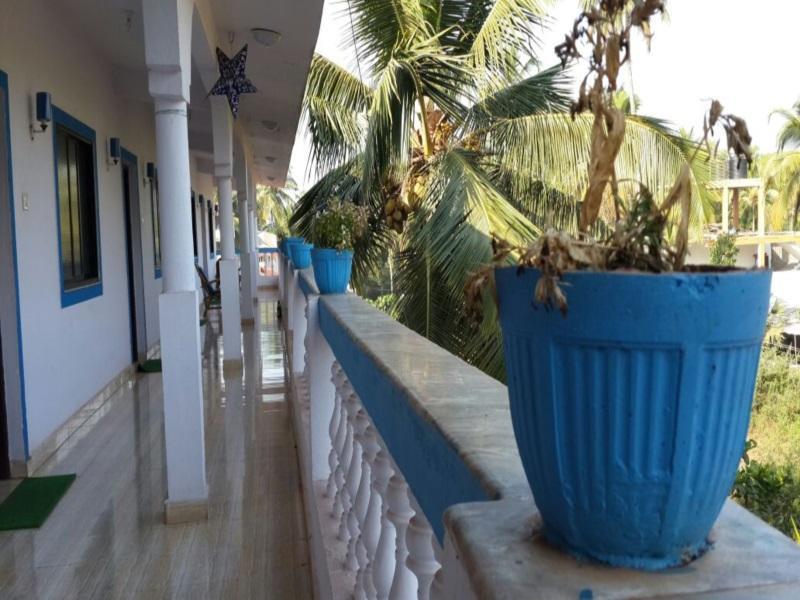 Spot On 61514 Laxmi Guest House Morjim Exterior foto